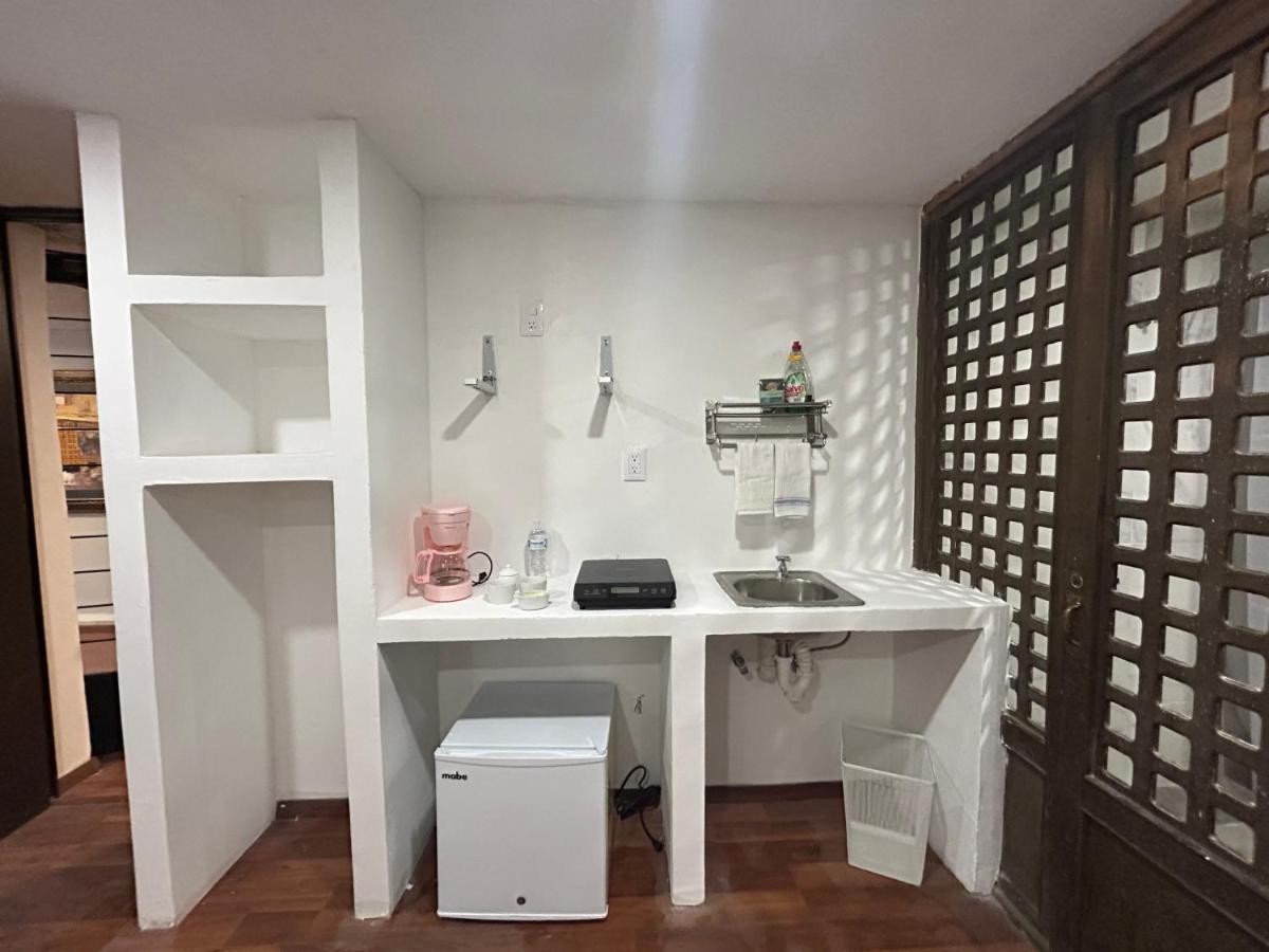 Lindas Suites Eugenio Sue Città del Messico Esterno foto