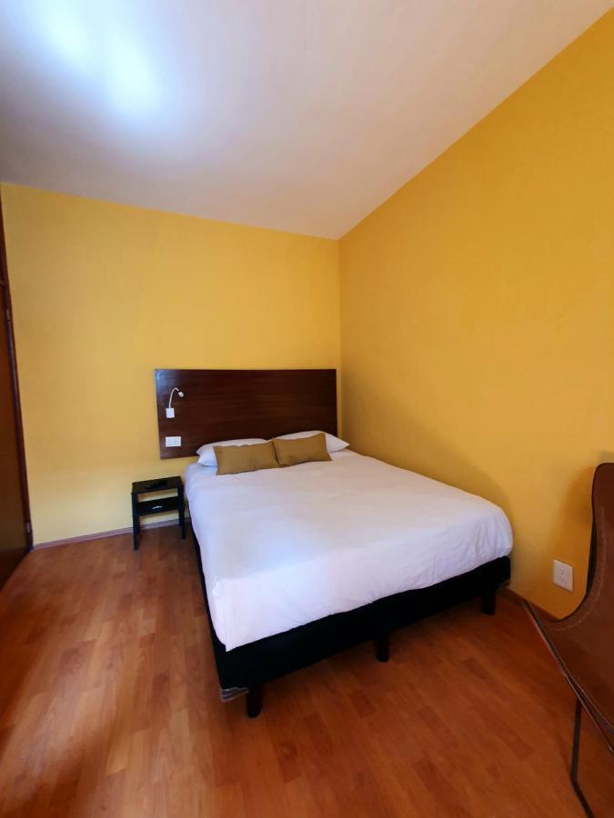 Lindas Suites Eugenio Sue Città del Messico Esterno foto