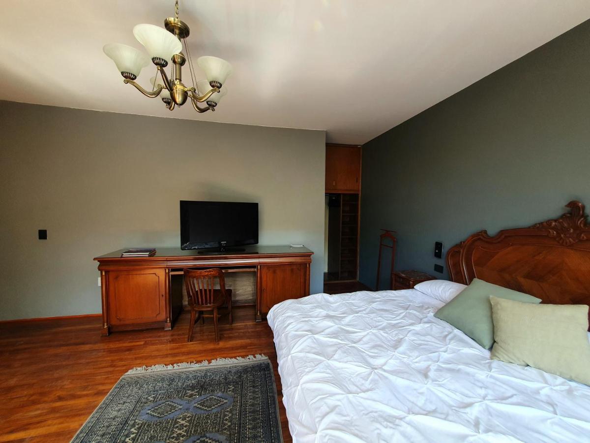 Lindas Suites Eugenio Sue Città del Messico Esterno foto