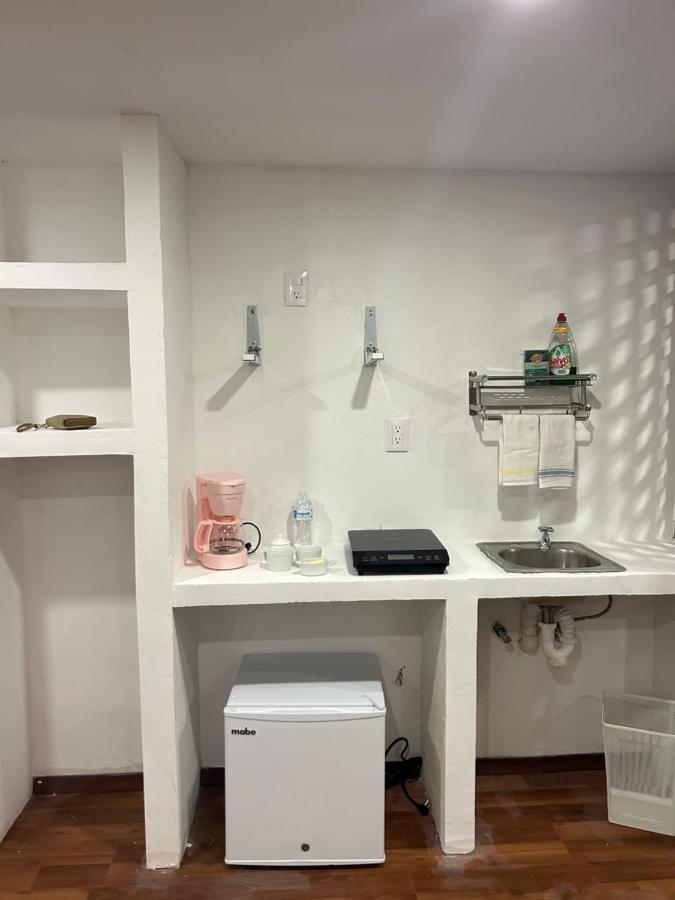 Lindas Suites Eugenio Sue Città del Messico Esterno foto