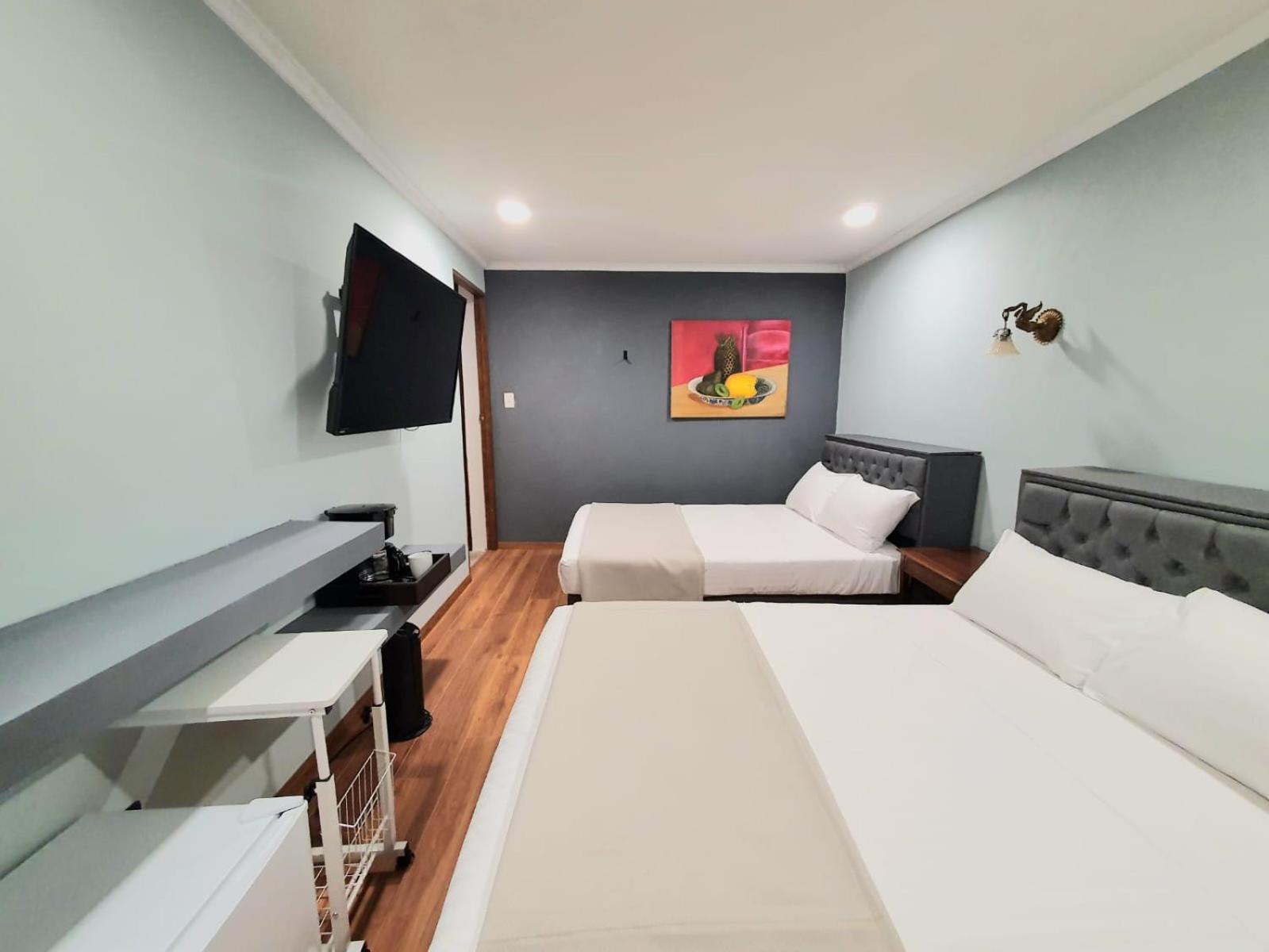 Lindas Suites Eugenio Sue Città del Messico Esterno foto