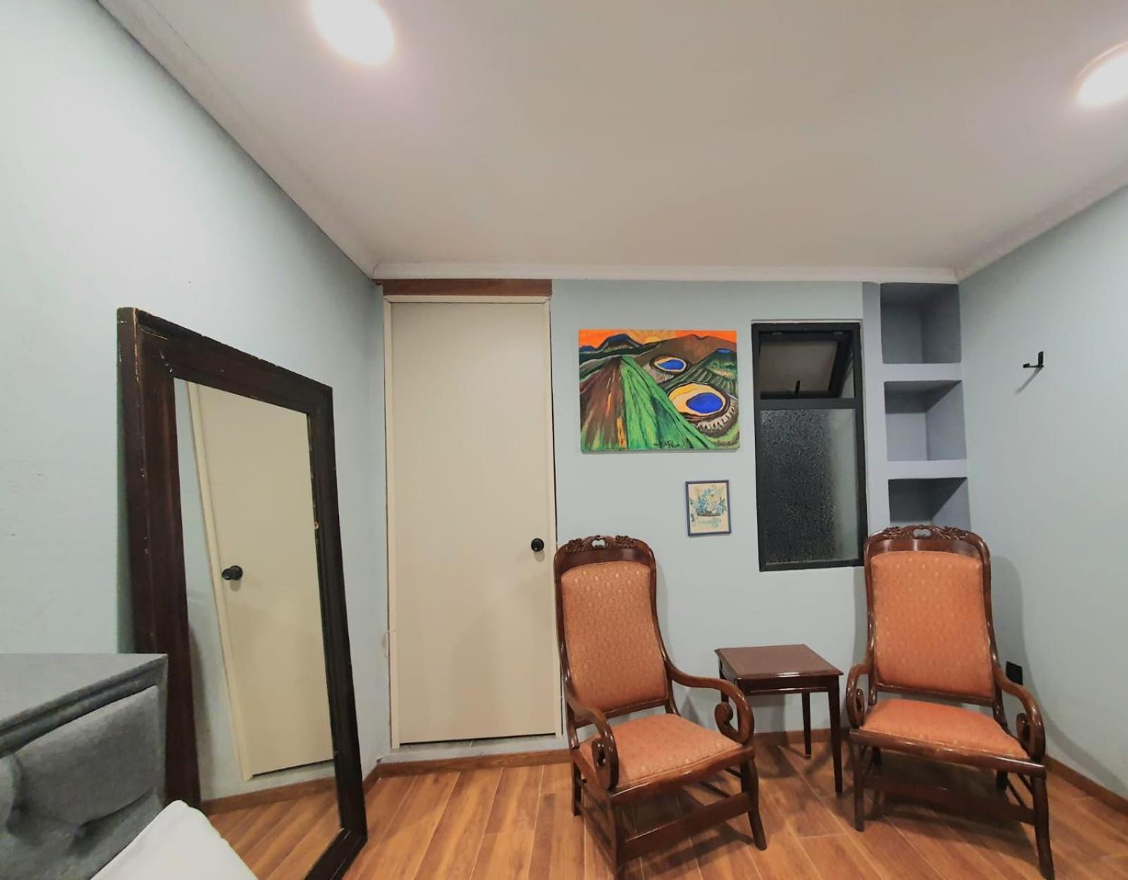 Lindas Suites Eugenio Sue Città del Messico Esterno foto