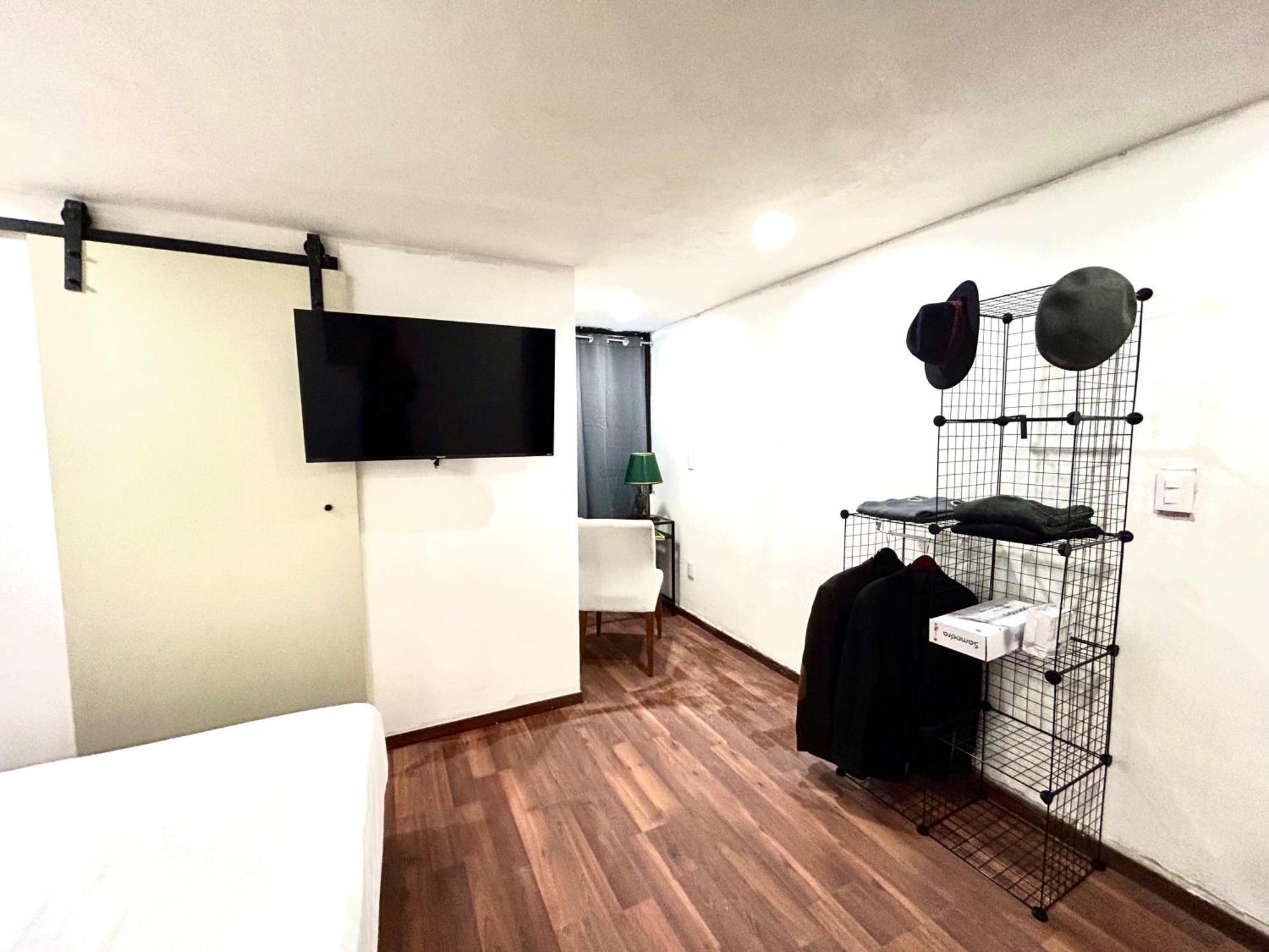 Lindas Suites Eugenio Sue Città del Messico Esterno foto