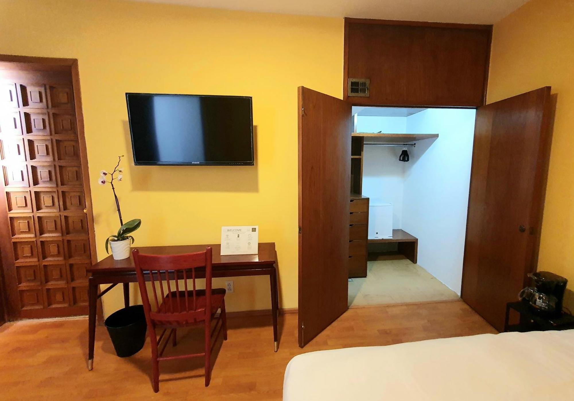 Lindas Suites Eugenio Sue Città del Messico Esterno foto