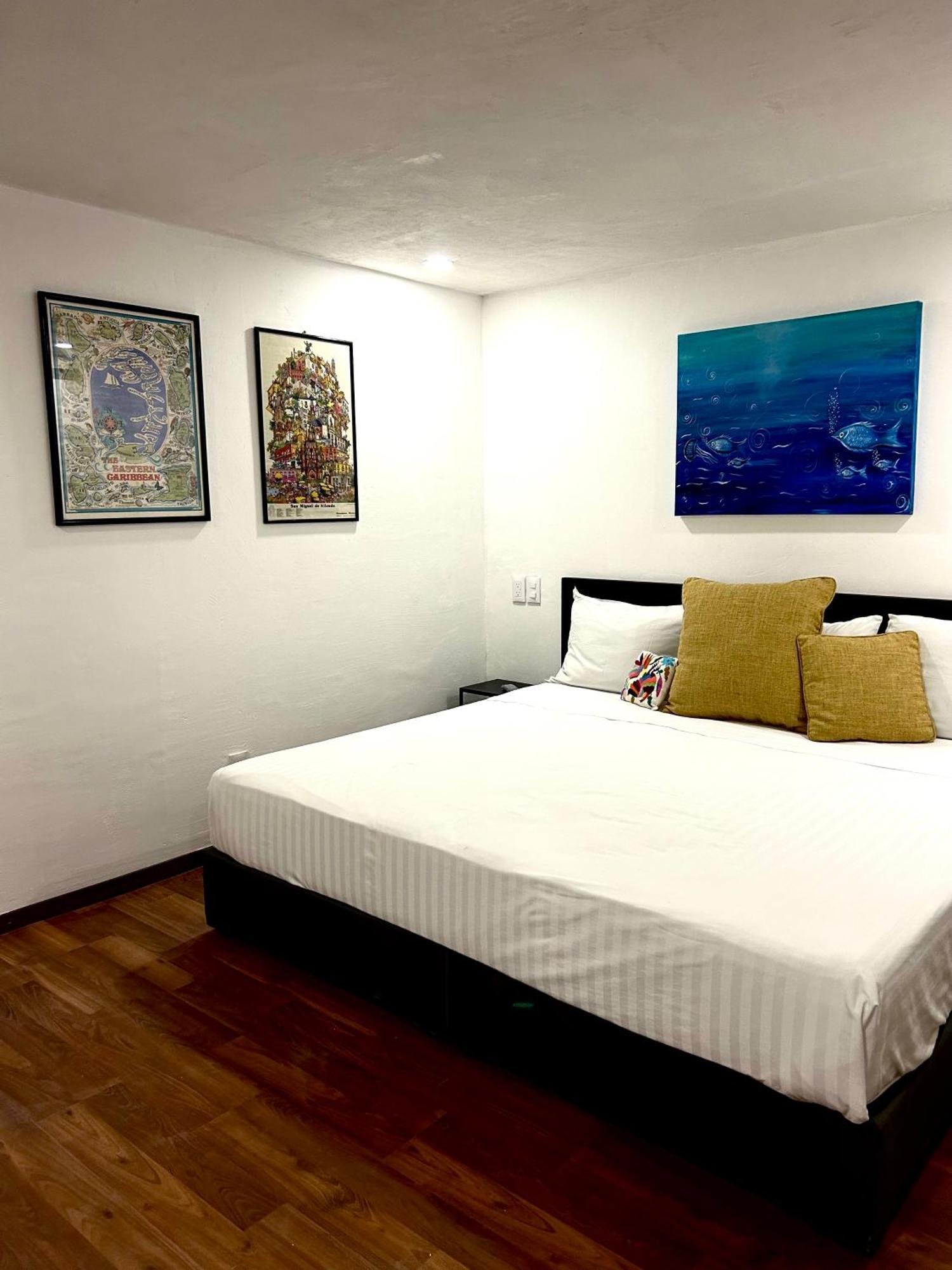 Lindas Suites Eugenio Sue Città del Messico Esterno foto